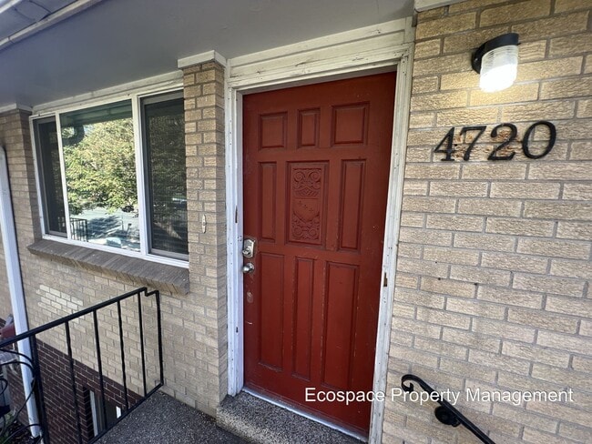 property at 4720 W 46th Ave