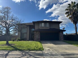 1204 Stoney Point Way in Roseville, CA - Building Photo