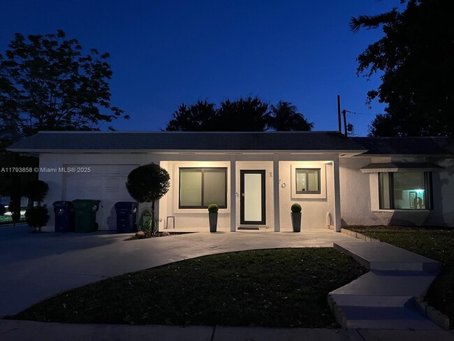 1170 NE 212th Terrace in Miami, FL - Building Photo - Building Photo