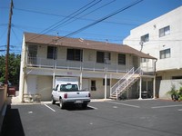 631 E Cypress Ave in Burbank, CA - Building Photo - Building Photo