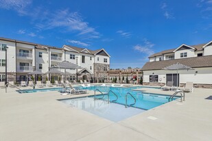 Banner at Westfield Apartments