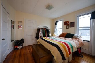 38 Jefferson St, Unit 3 in Cambridge, MA - Building Photo - Building Photo