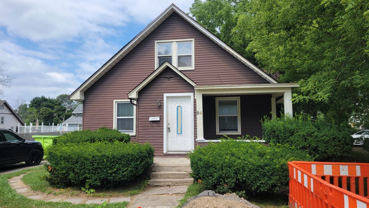 24 Cochrane Pl in Pontiac, MI - Building Photo