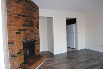 118 Kathleen Dr in Midwest City, OK - Building Photo - Building Photo