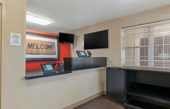 Furnished Studio-Louisville - Dutchman in Louisville, KY - Building Photo - Building Photo