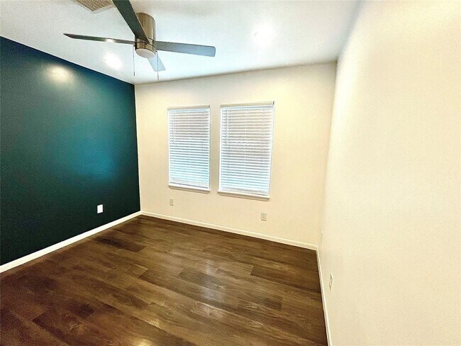property at 1924 Calumet St