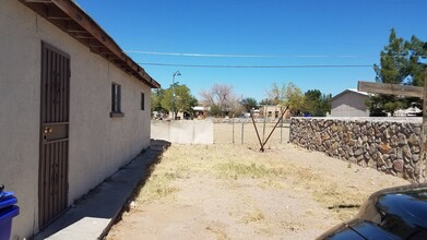 720 E Hadley Ave in Las Cruces, NM - Building Photo - Building Photo