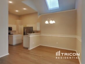 2085 Amherst Dr in Lewisville, TX - Building Photo - Building Photo