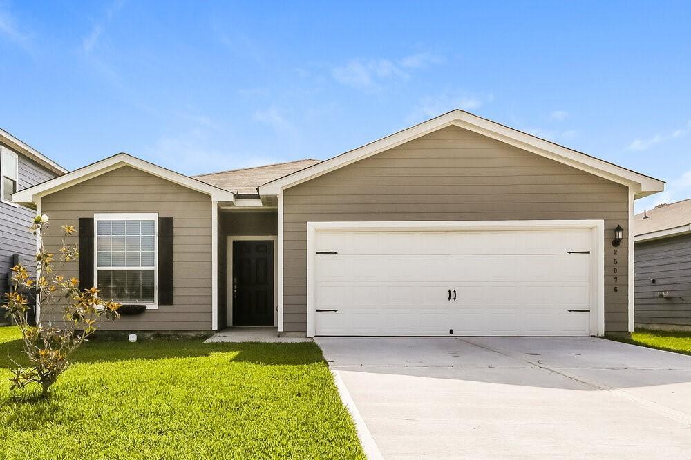 25076 Authors Dr in Magnolia, TX - Foto de edificio