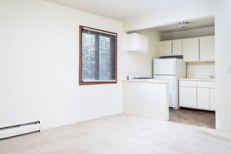 Yale Place in Minneapolis, MN - Building Photo - Interior Photo