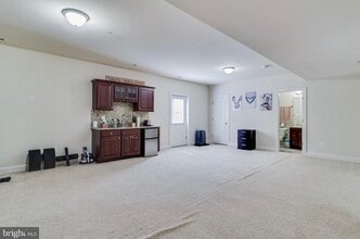 46841 Shelton Dr in Lexington Park, MD - Foto de edificio - Building Photo