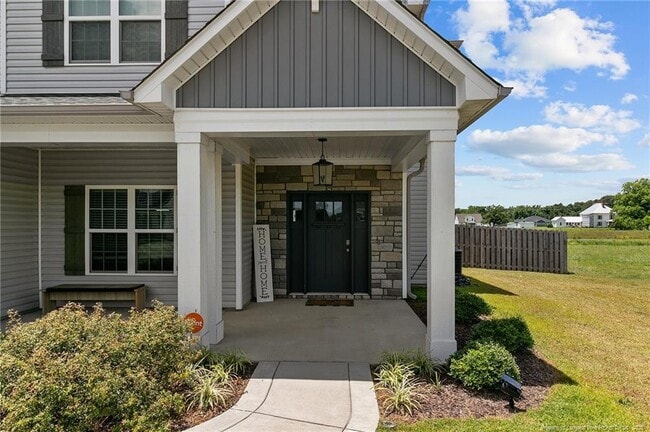 5527 Mountain Run Dr in Hope Mills, NC - Building Photo - Building Photo