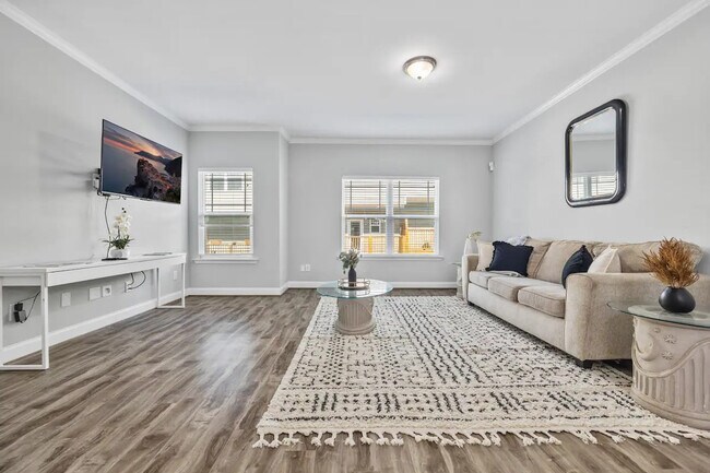 property at 1365 Memorial Dr SE