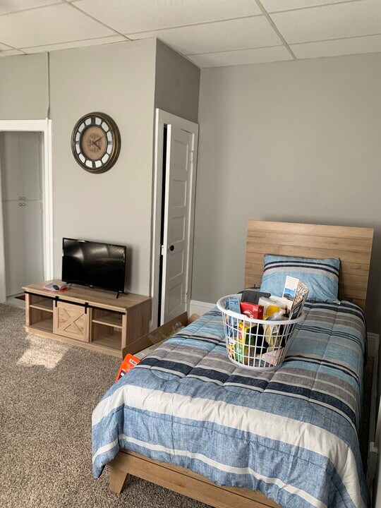 618 N 5th St in Springfield, IL - Foto de edificio