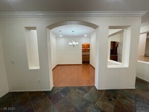 453 Fynn Valley Dr in Las Vegas, NV - Building Photo - Building Photo