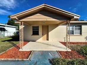 1725 W Arch St in Tampa, FL - Building Photo - Building Photo
