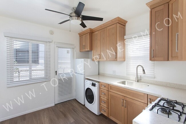 property at 4915 Saratoga Ave