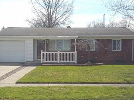 1703 Oakhill Rd in Kokomo, IN - Building Photo