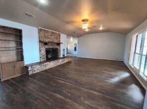 121 Laura Dr in San Angelo, TX - Building Photo - Building Photo