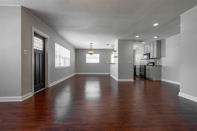 3420 W San Juan St in Tampa, FL - Building Photo - Building Photo