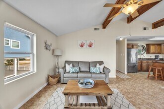 22904 Lunes St in Galveston, TX - Building Photo - Building Photo