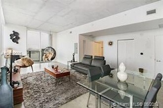 151 SE 1st St-Unit -Unit3402 in Miami, FL - Building Photo - Building Photo