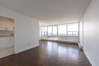 Rosedale East in Toronto, ON - Building Photo - Building Photo