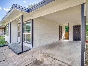 3012 Crouch St in Fort Worth, TX - Building Photo - Building Photo