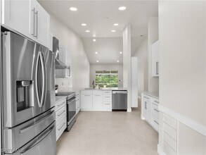 1856 W Crown Pointe Blvd in Naples, FL - Building Photo - Building Photo