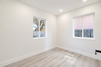 113 SE 8th Ave in Boynton Beach, FL - Building Photo - Building Photo