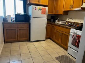 4747 S Centinela Ave, Unit 2b in Los Angeles, CA - Building Photo