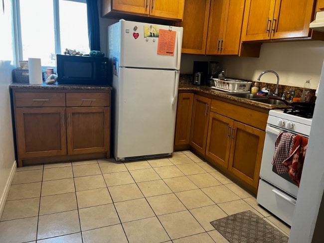 4747 S Centinela Ave, Unit 2b