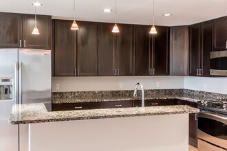 207 Fore St in Portland, ME - Building Photo - Building Photo