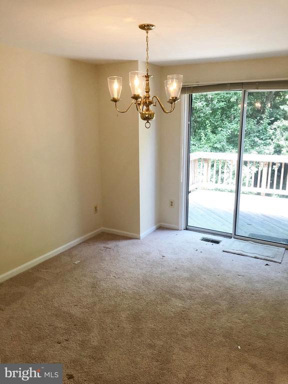 6620 Greenleigh Ln in Alexandria, VA - Building Photo - Building Photo