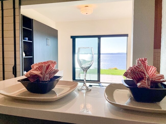 178 Bow Rd, Unit Fox Island Apartment in Fox Island, WA - Building Photo - Building Photo