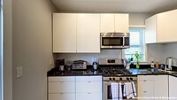 275 Cypress St, Unit 2 in Brookline, MA - Building Photo - Building Photo