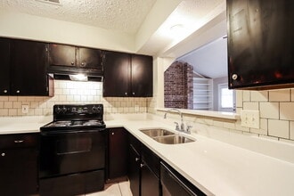 5434 Heronwood Dr in Humble, TX - Building Photo - Building Photo