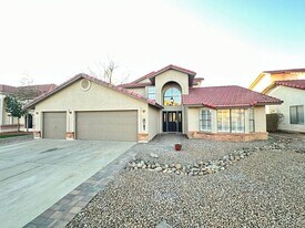 946 N 59th St in Mesa, AZ - Building Photo