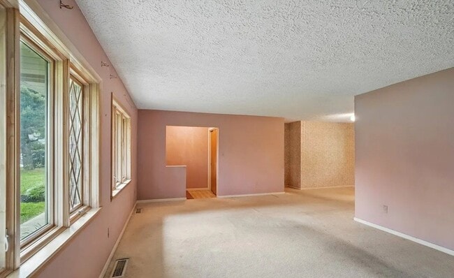 141 W Rahn Rd in Dayton, OH - Building Photo - Building Photo