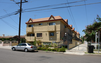 5327 Lexington Ave in Los Angeles, CA - Building Photo - Building Photo