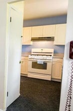 2264 McKelvey Rd in Maryland Heights, MO - Building Photo - Building Photo