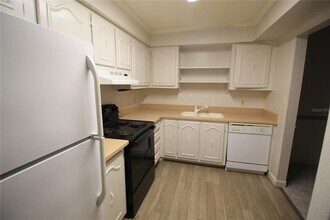 540 Orange Dr in Altamonte Springs, FL - Building Photo - Building Photo
