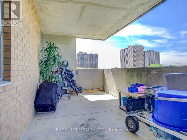 40 Panorama Ct in Toronto, ON - Building Photo - Building Photo