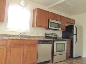1051 Teller Ave, Unit #1 in Grand Junction, CO - Foto de edificio - Building Photo