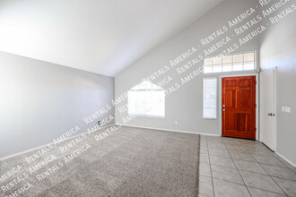 2361 W Myrtle Dr in Chandler, AZ - Building Photo - Building Photo