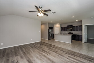 10234 Ft Brown Trl in Crowley, TX - Building Photo - Building Photo
