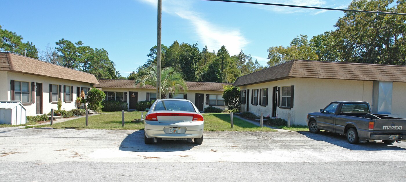 4089 S Alabama Ave in Homosassa, FL - Foto de edificio