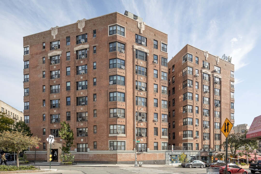 Cabrini Condominium in New York, NY - Building Photo