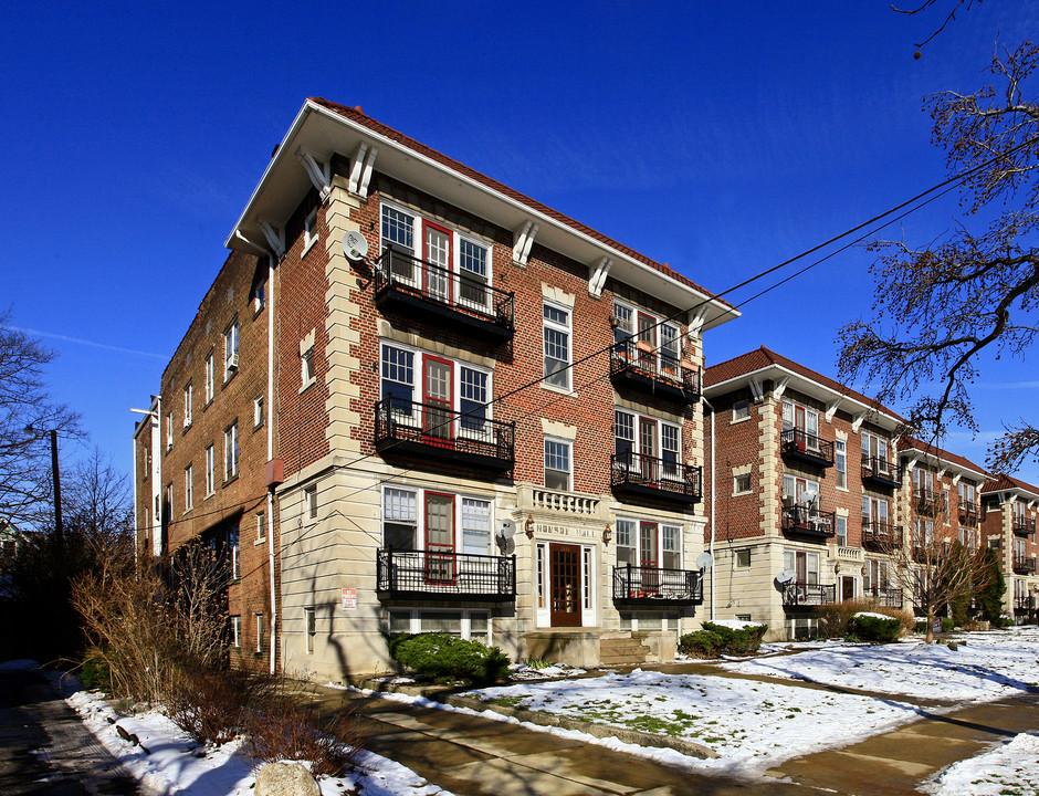 Monson Hall in Cleveland Heights, OH - Building Photo