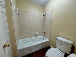 25 Fernwood Dr in Texarkana, TX - Building Photo - Building Photo